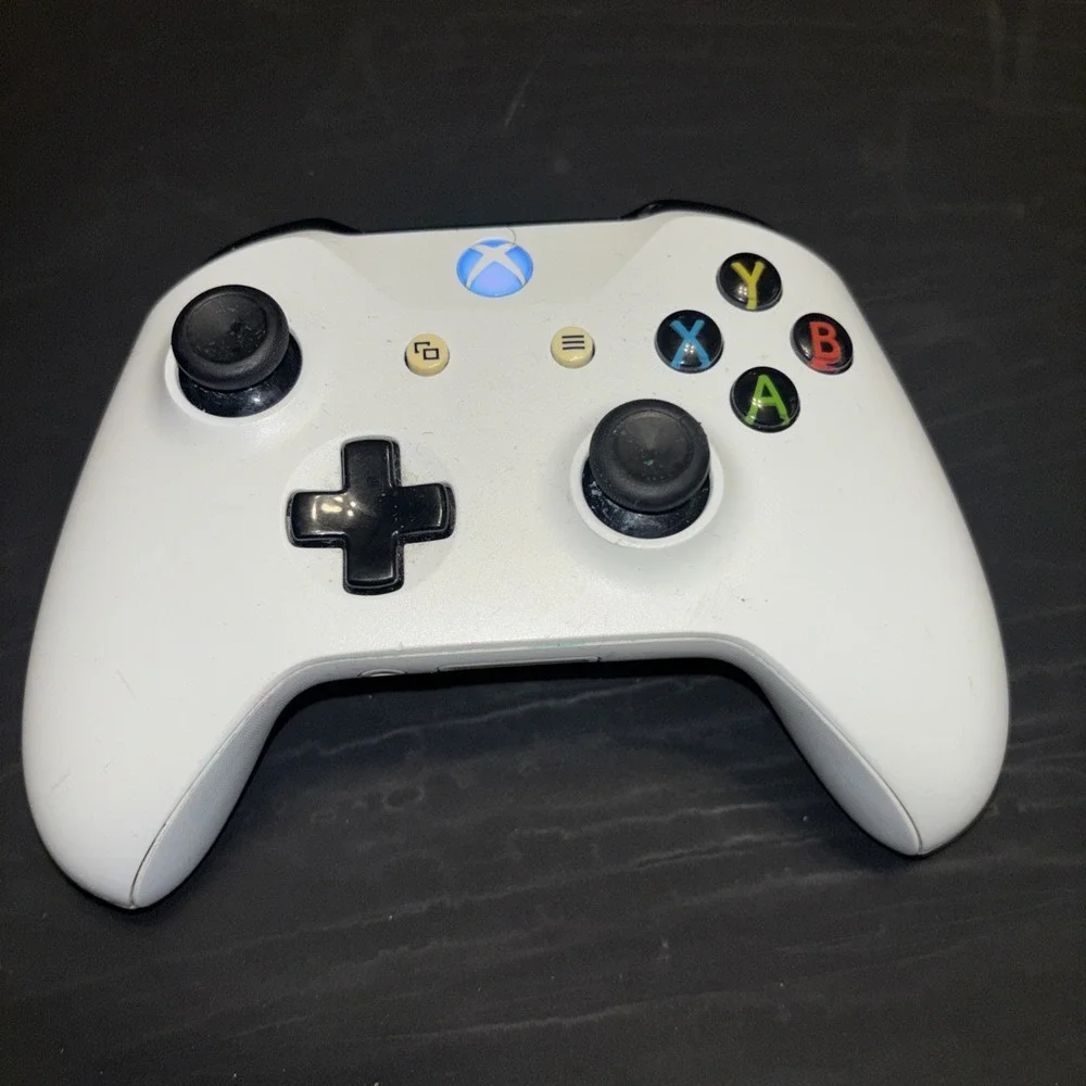 Microsoft Xbox One Wireless Controller White Model 1708 Bluetooth Tested OEM